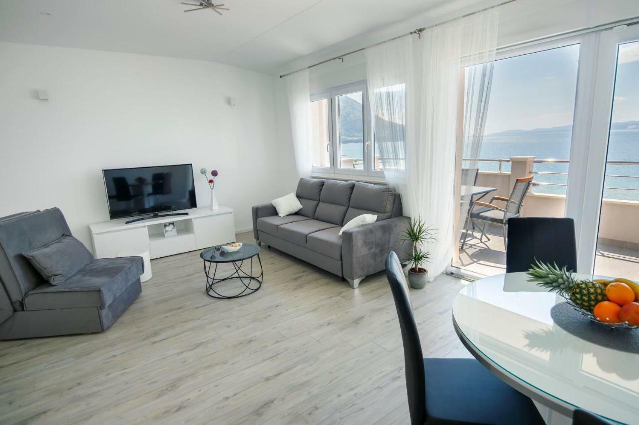 Apartmani Ticinovic Omis Luaran gambar
