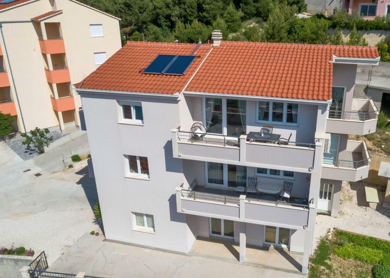 Apartmani Ticinovic Omis Luaran gambar